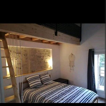 프라드 Duplex Refait A Neuf Dans Vieille Batisse 빌라 외부 사진